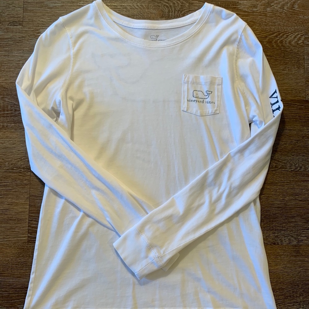 Women’s Vineyard Vines long sleeve